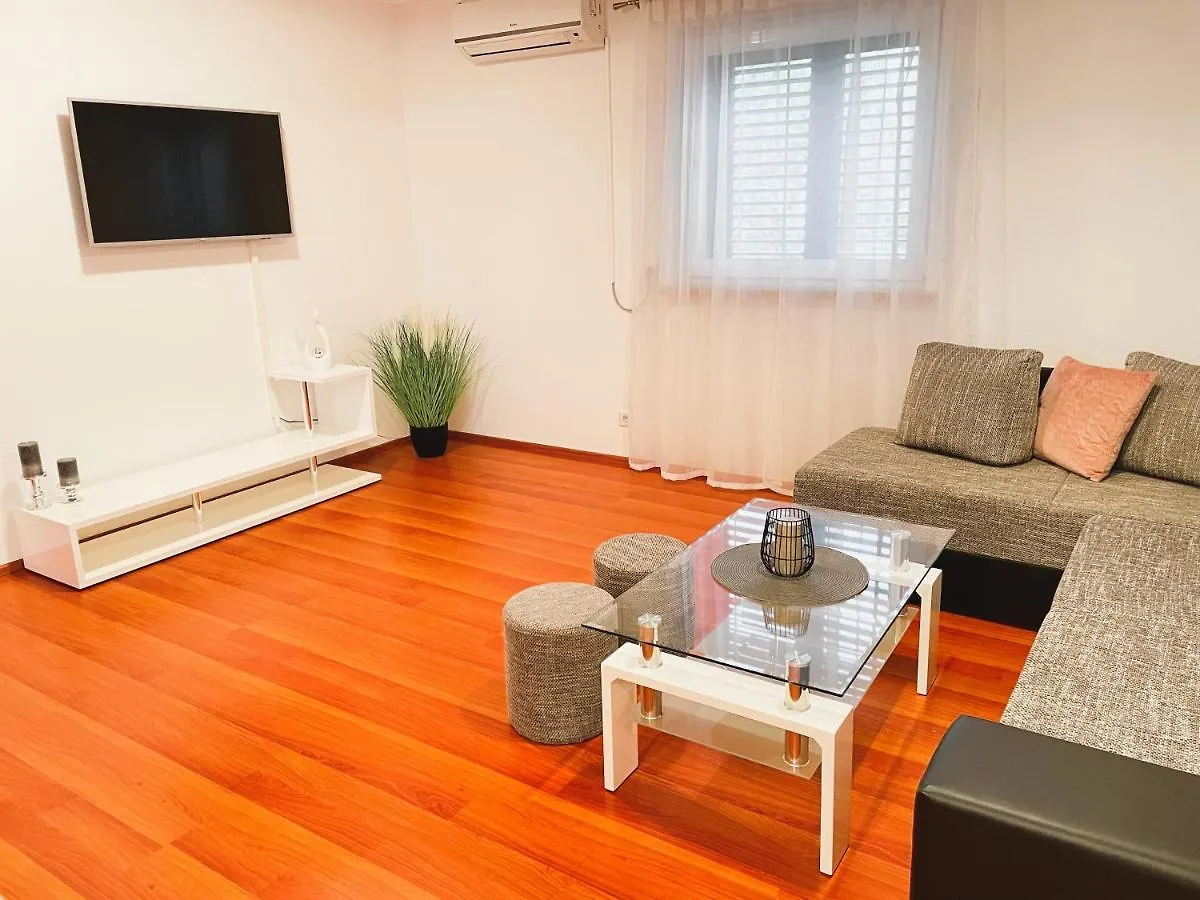 Apartment Marinko Kastela